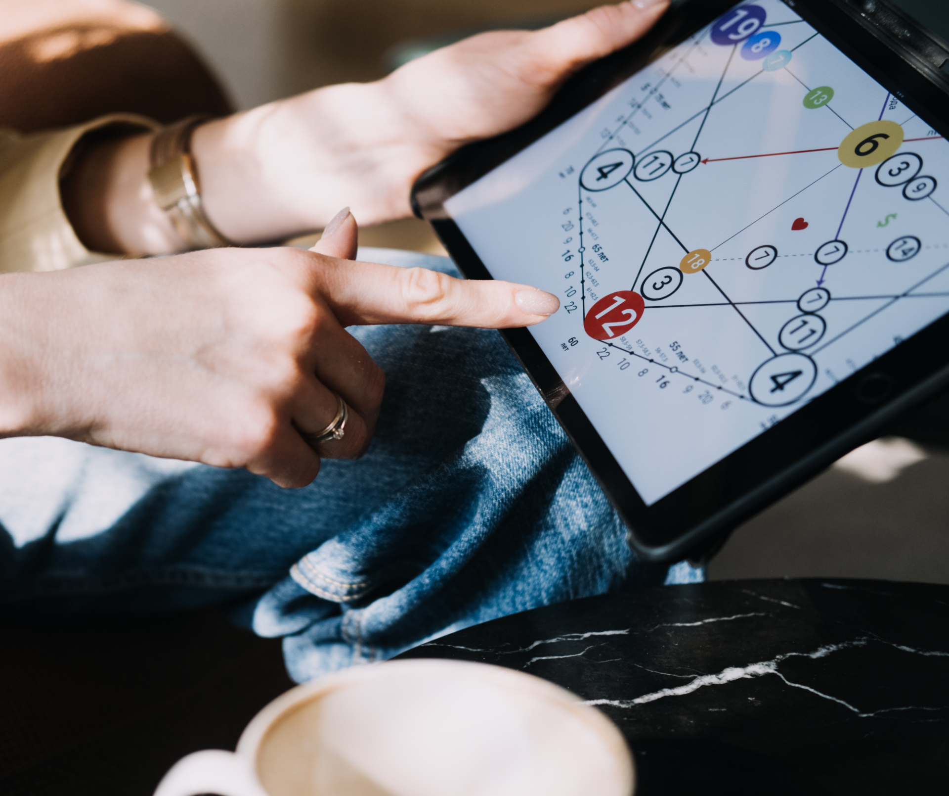 Hlboká harmonizácia a obnova energie s VIP balíčkom od Luminaria, ktorý prináša intenzívnu mesačnú premenu.